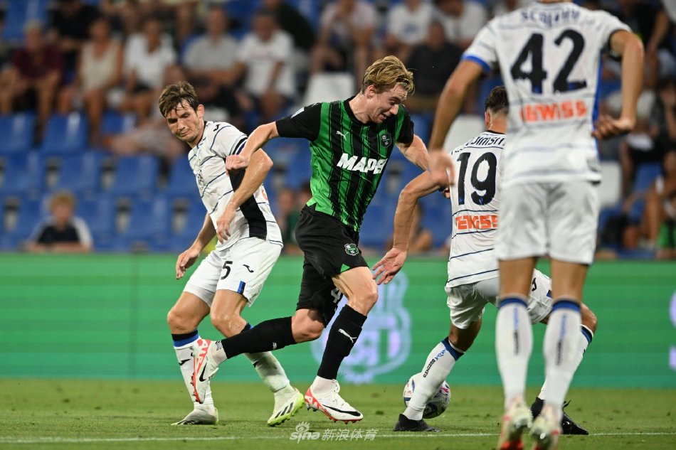 俱乐部在其 俱乐部在其