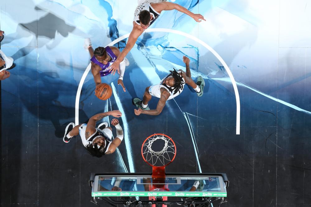 通过流畅的 通过流畅的