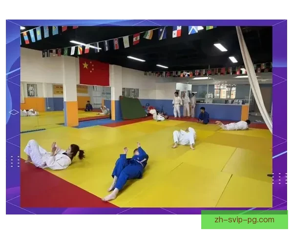 柔道训练方法探究与实践：从理论到实战的完美融合